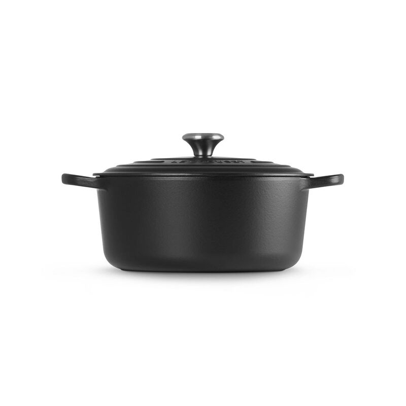 Le Creuset Signature Cast Iron Round Casserole 28cm image number 29